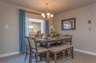 Zion Village 339 3 Bed, 2 and a half Bath, Game Systems, Mister System, and Community Pool - 2