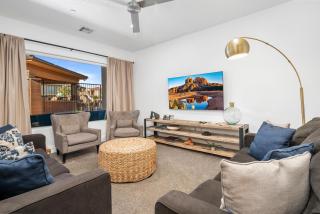 395 Zion Village X-BOX ONE, LOTS OF GAMES, BUILT-IN BUNK BEDS, POOL VIEWS, AND MORE! - 5