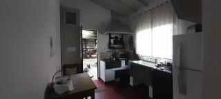 Casa de Huéspedes Muñiz sobre parque de 1000m2, 1 dormitorio, 20m2 cubiertos, baño con ducha, pileta cilíndrica de 3x076 - 6