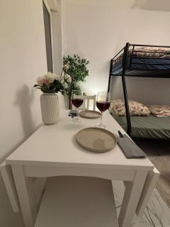 Cologne 20 min Tram 1 min, Top City Apartment - 5