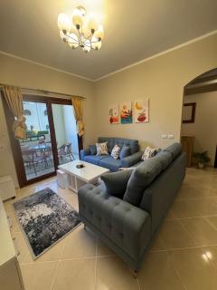 Sahl Hasheesh Finest Chalet - Gravity resort beachfront family 2 bedroom - garden pools view waterpark NON EGYPTIAN ONLY - 4