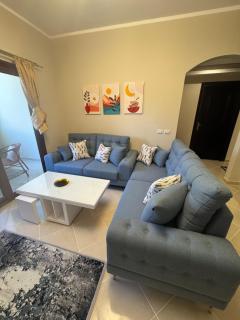 Sahl Hasheesh Finest Chalet - Gravity resort beachfront family 2 bedroom - garden pools view waterpark NON EGYPTIAN ONLY - 5