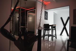 Secret Room avec Jacuzzi Privatif Sexy - 4
