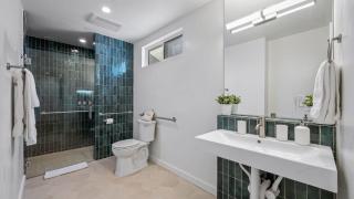 A Hollywood Location Chic Renovated 1BDR Patio Urban Jungle by AvantStay - 1