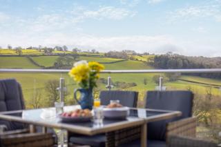 4 Bed in Berriew oc-t31114 - 2