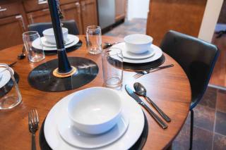 Bright and Hip 2BR Condo in Heart of Ohio City - 2