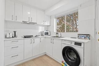 Self Contained Studio Perfect for Solo Travelers - 8