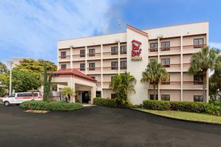 Red Roof PLUS Miami Airport - 8