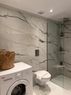 Luxy renovated flat with patio - 6