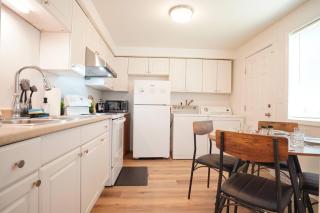 1King1Queen w/SmartTV, Wifi & FullyStocked Kitchen - 8