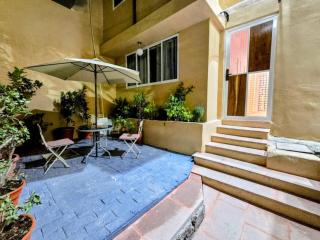 Suite Verde amplia para 4 huéspedes Espacios cómodos, diseño relajante y ubicación céntrica - 1