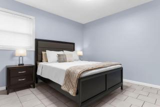 Willow Haven 2BR Cozy Retreat, Close to Hartford - 5