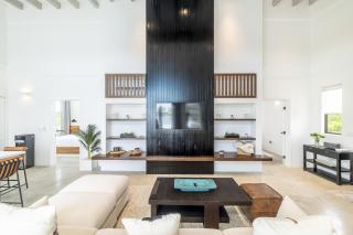 Villa Seabreeze and Mistico Beach Club plus Boat Shuttle - 1