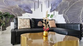 Big apt for 10p parking free close station metro - 0
