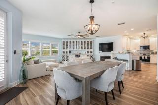 Coastal Modern 3B Near Beach IMG - 7