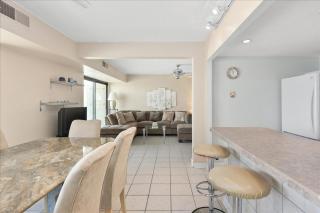 2 Bedroom with ocean views & outdoor pool! - 7