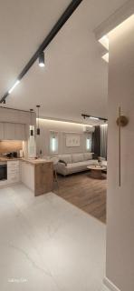Lux Living Apartments - 8
