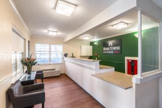 HomeTowne Studios by Red Roof Atlanta NE - Downtown Norcross - 9