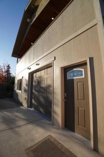 Modern & Cozy 2BR 2 King Kitchen|Airport LightRail - 8