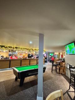 Camber Sands - Family Staycation, 3 BR, FREE WI-FI, PRIVATE PARKING - 7