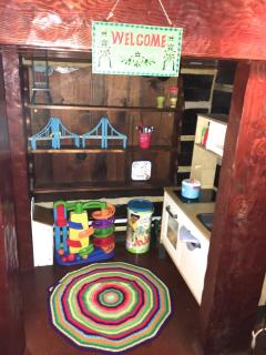 RUSTIC BLUEBONNET CABIN With VIEW BY HIDDEN FALL PARK - 9