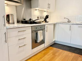 York City Centre 2-Bed Flat - Near Christmas Market - 4