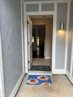 The Noles Nest- 32 home close to campuses -  - 1