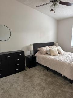 The Noles Nest- 32 home close to campuses -  - 8