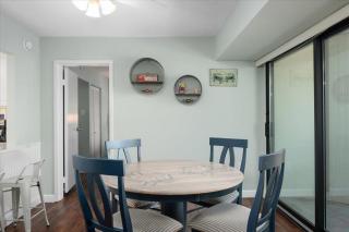 Beautiful ocean views from this 2 Bedroom condo! - 3