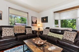 Downtown Suite BnB-Ponderosa HotTub Barrel Sauna - 7