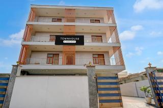 Townhouse Sector 122 Noida Formerly Anvi Inn - 8
