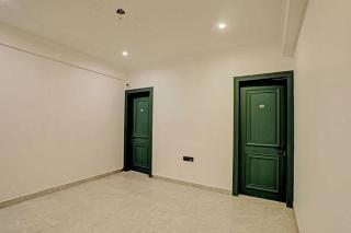 Collection O by OYO HOTEL DLF PHASE-4 MG ROAD - 3