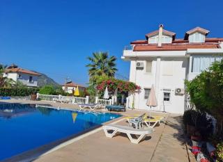 White Villa with Pool , Garden ,Balcony with Amazing panorama - 9