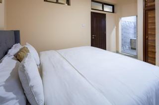 Paradise Grove - Accra - 1