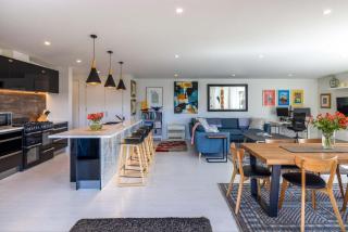 Haven on Queens - Executive Island Living - 4