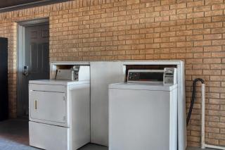 SureStay Hotel by Best Western Terrell - 7