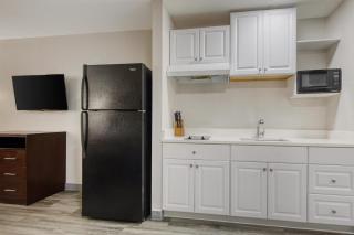 SureStay Hotel by Best Western Terrell - 3