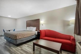 SureStay Hotel by Best Western Terrell - 2