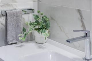 Al Civico 11, nel cuore della piazza principale di Lainate, minimal e confortevole, comodo per Rho Fiera Milano - 4