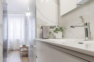 Al Civico 11, nel cuore della piazza principale di Lainate, minimal e confortevole, comodo per Rho Fiera Milano - 3