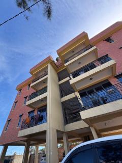 A-grade living-WiFi & parking - 1