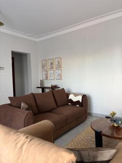 A-grade living-WiFi & parking - 2