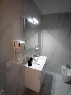 Il Don Giovanni Room - 8