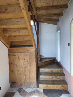 Entire House with fireplace and private forest - 9