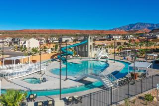 Paseos 1433 Beautiful New Home, Private Swim Spa and Hot tub, BBQ Grill, and Foosball - 9