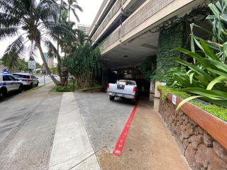 Waikiki Studio with Canal View - 7