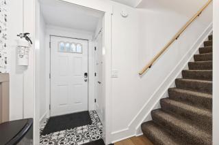 Family Friendly Spacious Townhome Across From Holiday Valley - 6