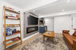 Family Friendly Spacious Townhome Across From Holiday Valley - 4