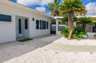 Wabi Dushi Casa - Your authentic Aruban Retreat - 0