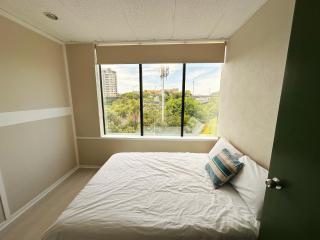 Private Room in Akl CBD Hostel, Near Train & Bus - 6